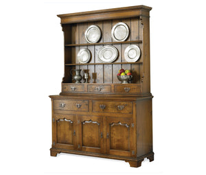 CA214-Salisbury-Dresser