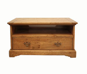 CR543-Clifford-TV-Table