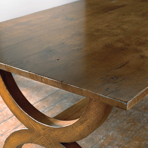 Canterbury-Table-Close-up