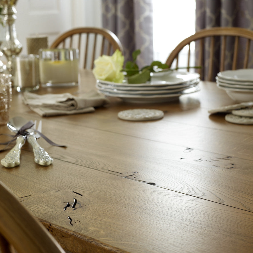Middleham County Dining Table