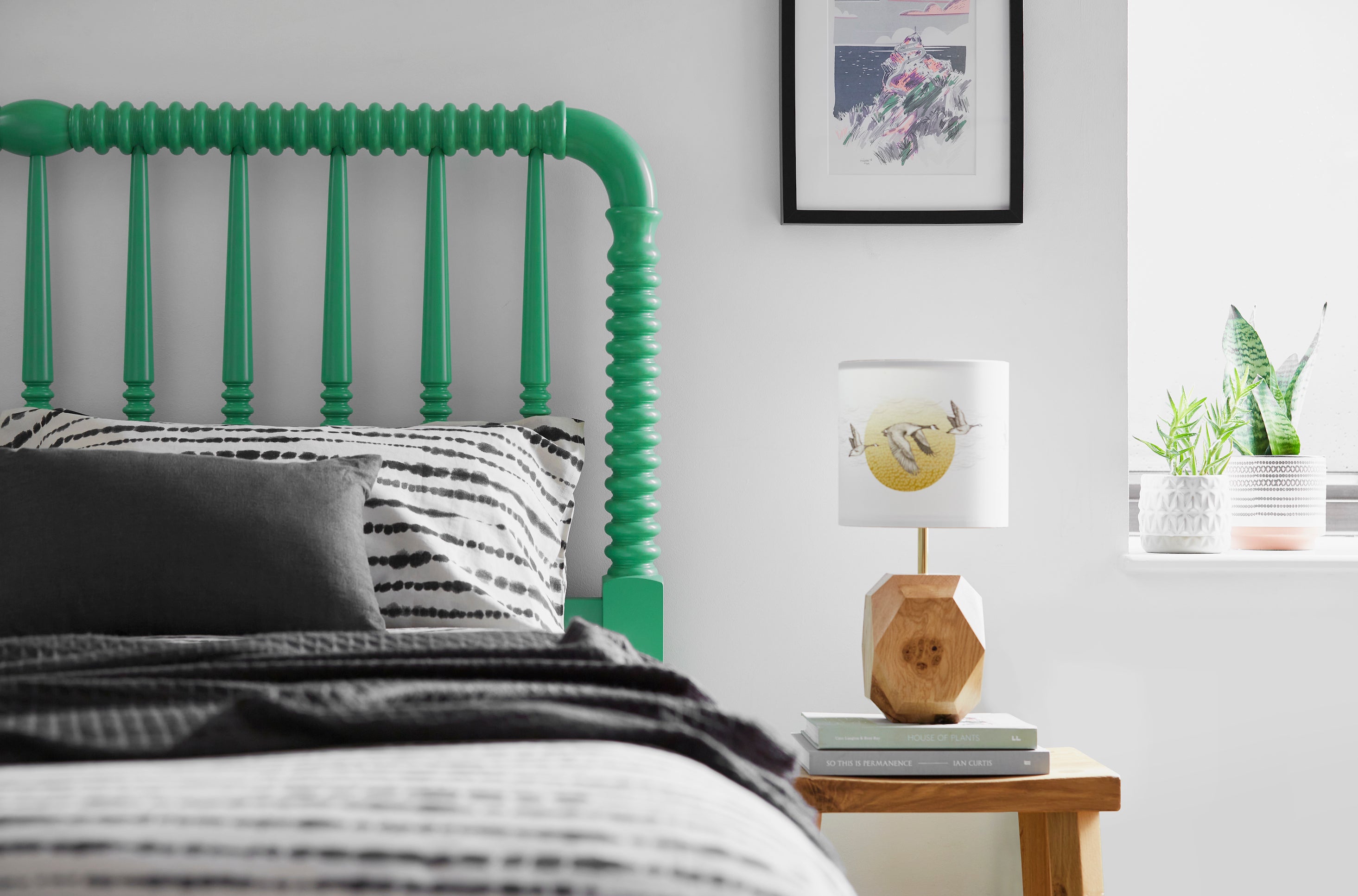 Hetton Curved Spindle Bed