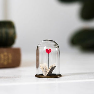 Miniature dome - Book with Heart